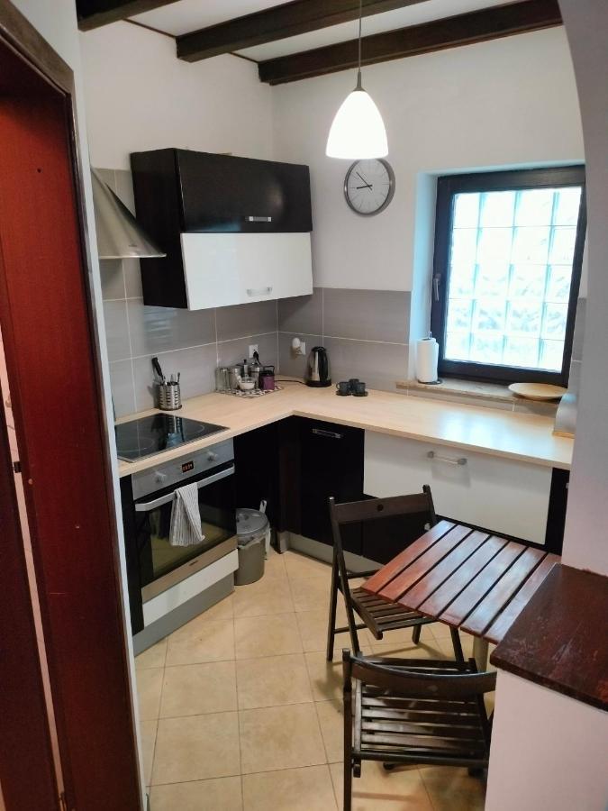 Urocze Studia W Lomiankach, 1- Z Sauna I Tarasem, 2- Z Kominkiem, 3- Ekonomiczne, 7Km Metro Mlociny Warszawa Łomianki Exterior foto