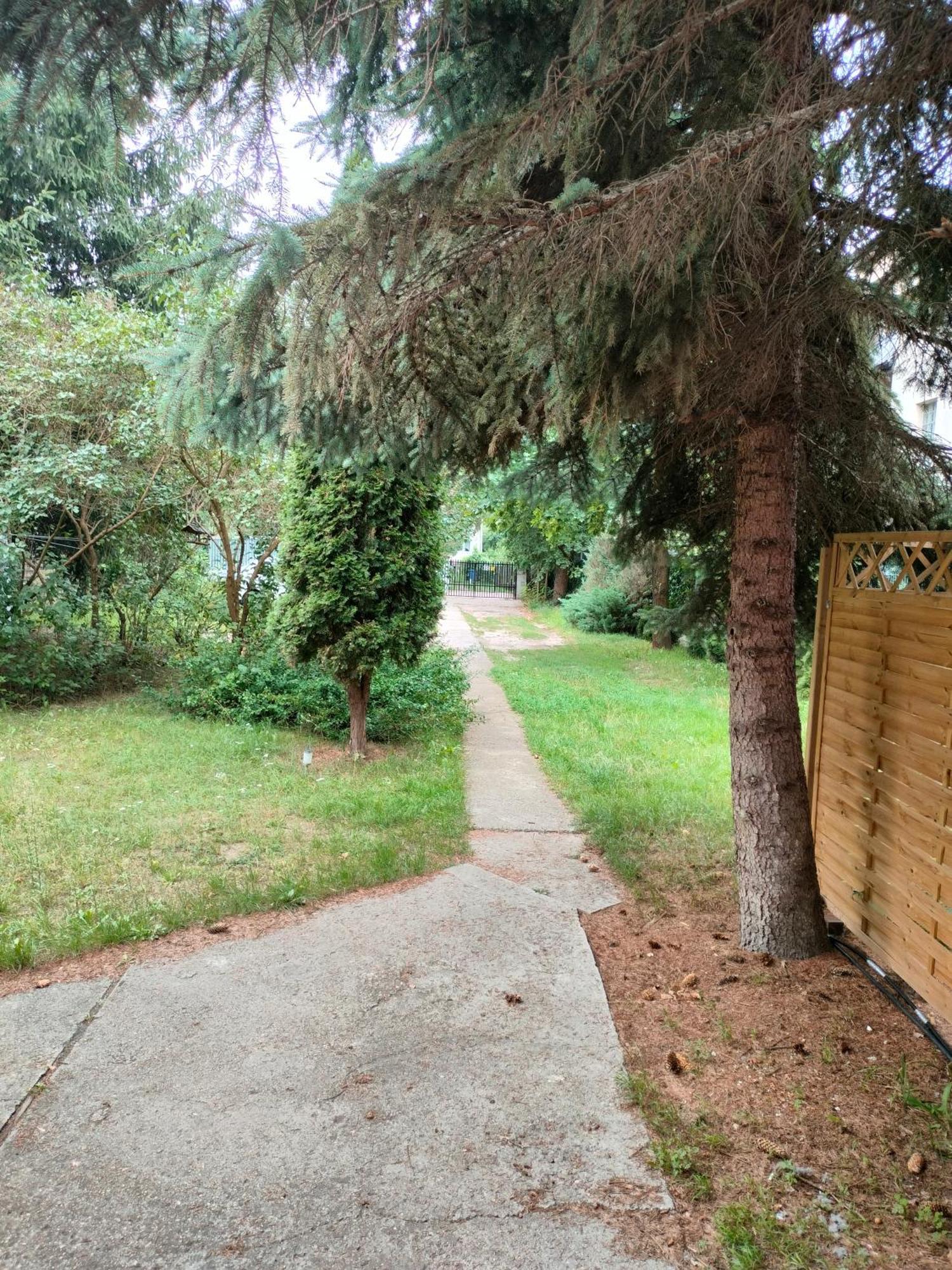 Urocze Studia W Lomiankach, 1- Z Sauna I Tarasem, 2- Z Kominkiem, 3- Ekonomiczne, 7Km Metro Mlociny Warszawa Łomianki Exterior foto