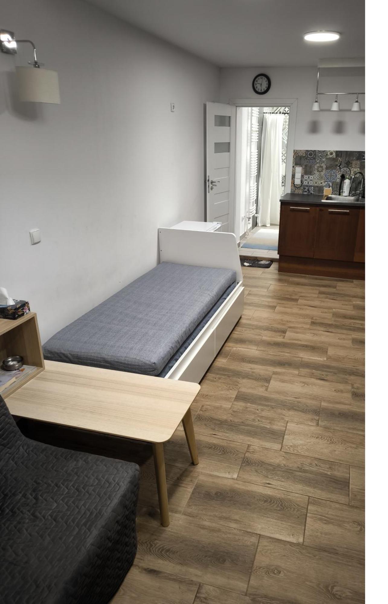 Urocze Studia W Lomiankach, 1- Z Sauna I Tarasem, 2- Z Kominkiem, 3- Ekonomiczne, 7Km Metro Mlociny Warszawa Łomianki Exterior foto